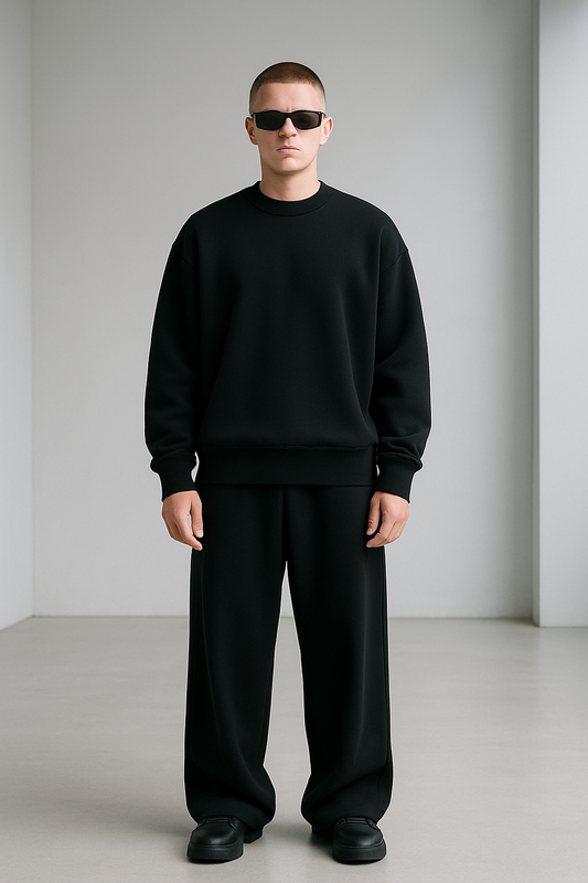 BASIC - Black Sweatshirt